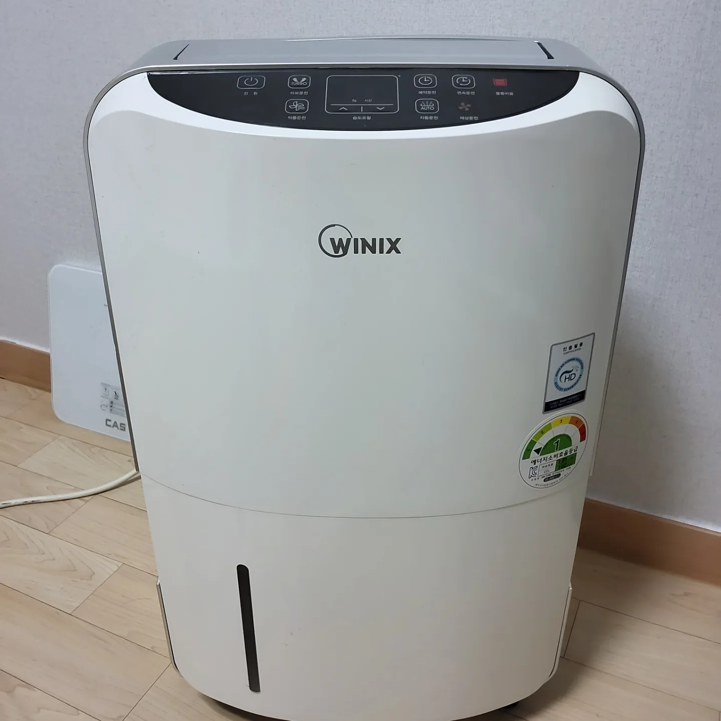 위닉스 제습기 10L