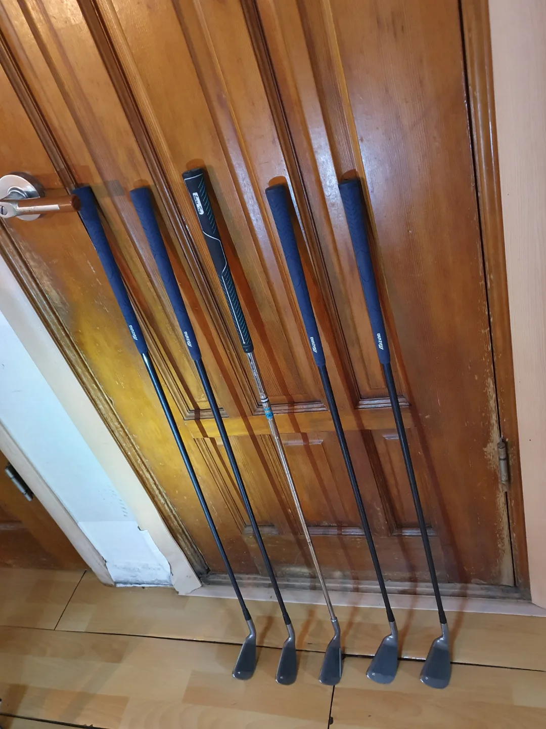 남자 중고 골프채 4ㆍ5 ㆍ6 ㆍ8ㆍ9번 팝니다