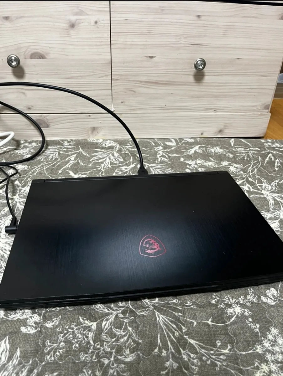 MSI Thin 11UC RTX3050 노트북