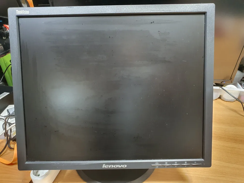 주식 멀티모니터 2대 레노버 회전 액정 높이조절 LT1913pA 컴퓨터 모니터 pc ThinkVision 중고