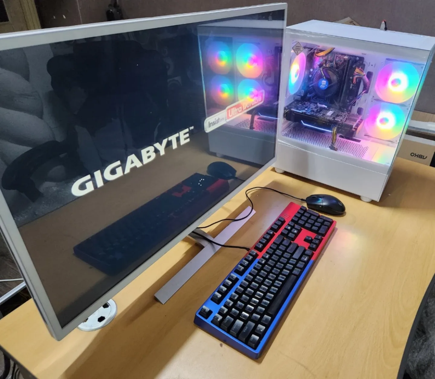 새거같은  게이밍컴퓨터 풀셋트