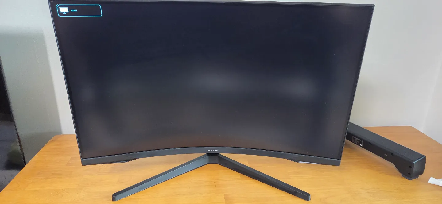 삼성 32인치 커브드 모니터