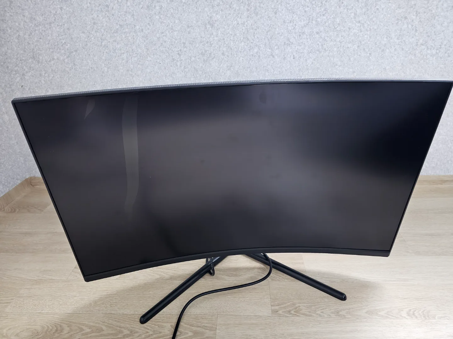 한성모니터 커브드 32인치 금간거 판매