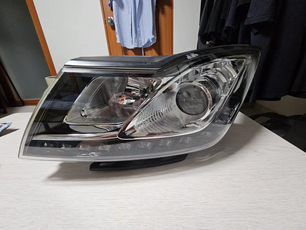 [중고] 뉴 스타일 코란도C 라이트 전조등 헤드램프 운전석 전구타입