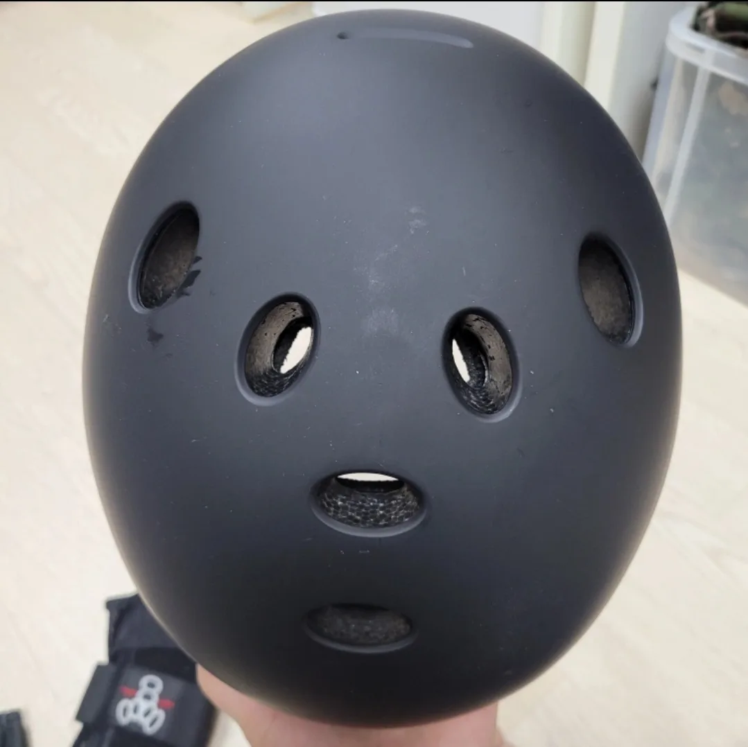 트리플에잇 블랙 헬멧 + 보호대