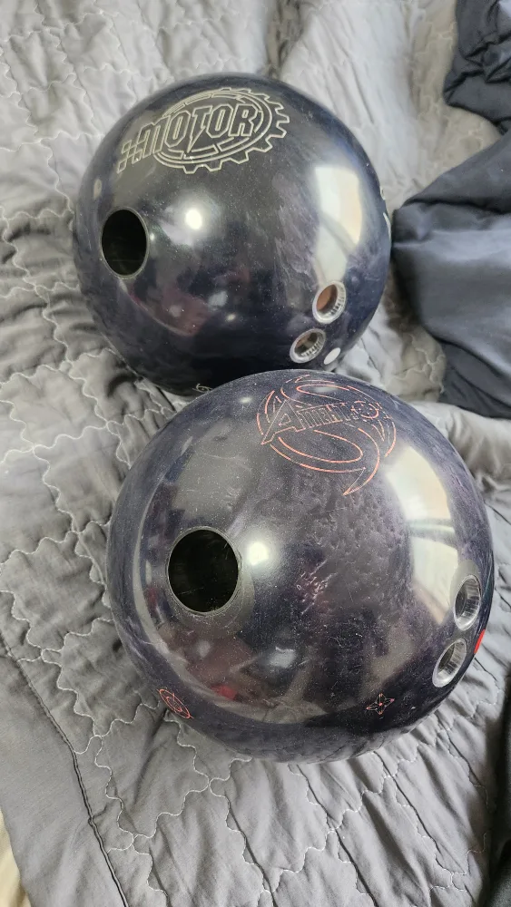 중고볼링공(어텐션 블랙펄 , 모터) 15p 판매
