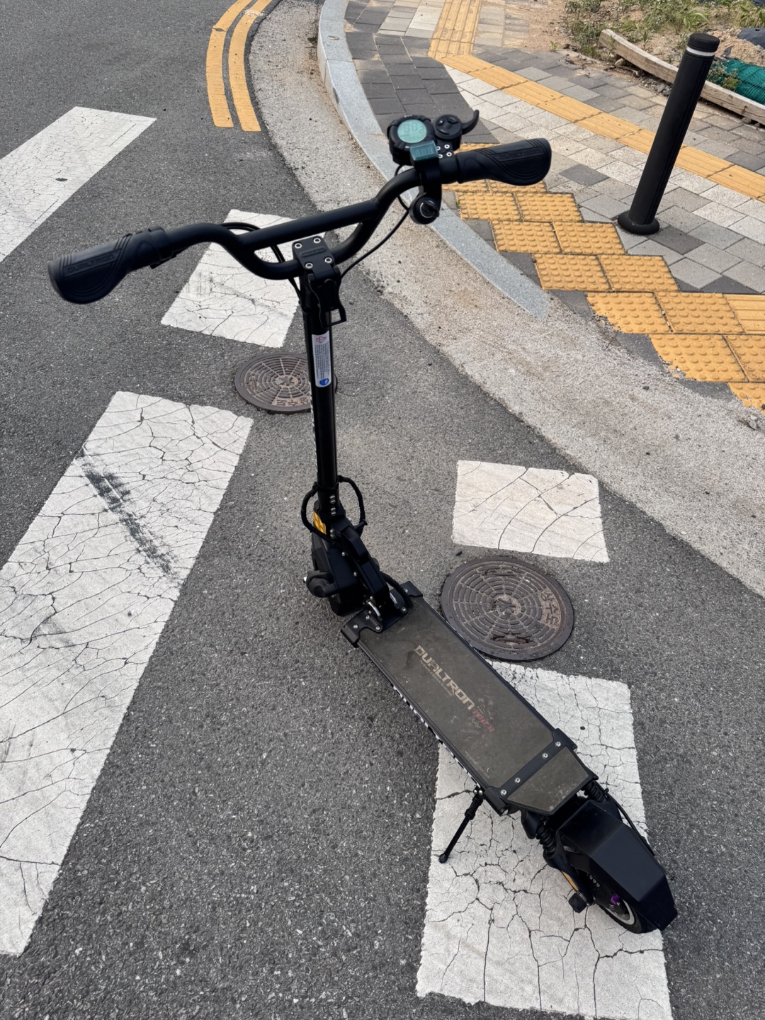 듀얼트론 미니 ex 전동킥보드