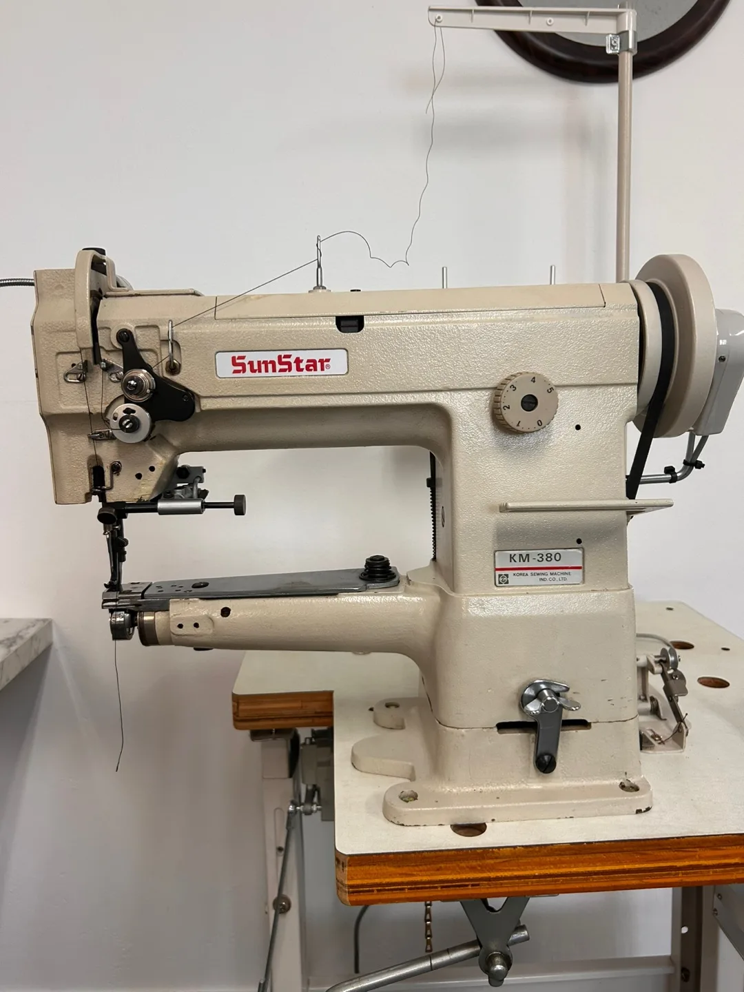 중고 썬스타 KM-380 타프미싱 판매합니다.