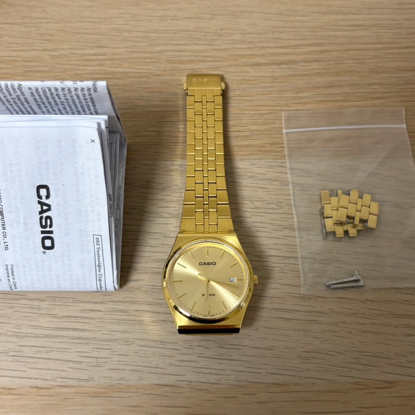 (가격내림) 카시오 금장 메탈 시계 판매합니다.