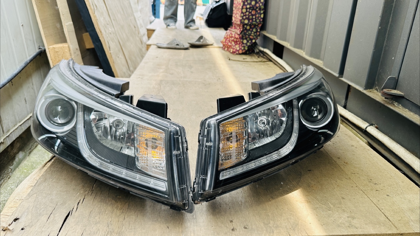 올뉴카니발 순정 HID head lamp 8핀7핀 공용