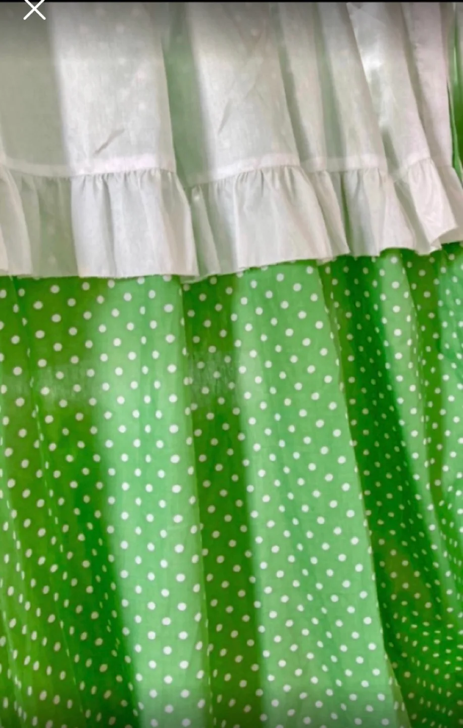 [중고] 땡땡이 작은 커튼(가리개)