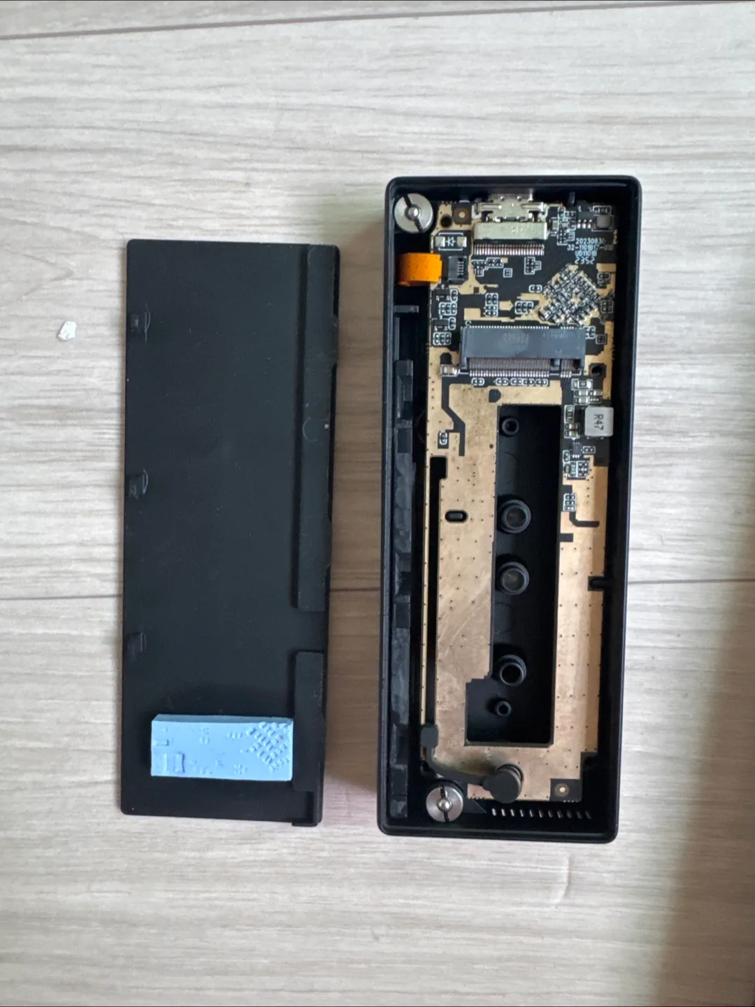 하기비스 USB4 썬더볼트4 40Gbps M2 NVMe 초고속 SSD외장하드케이스 UD1101