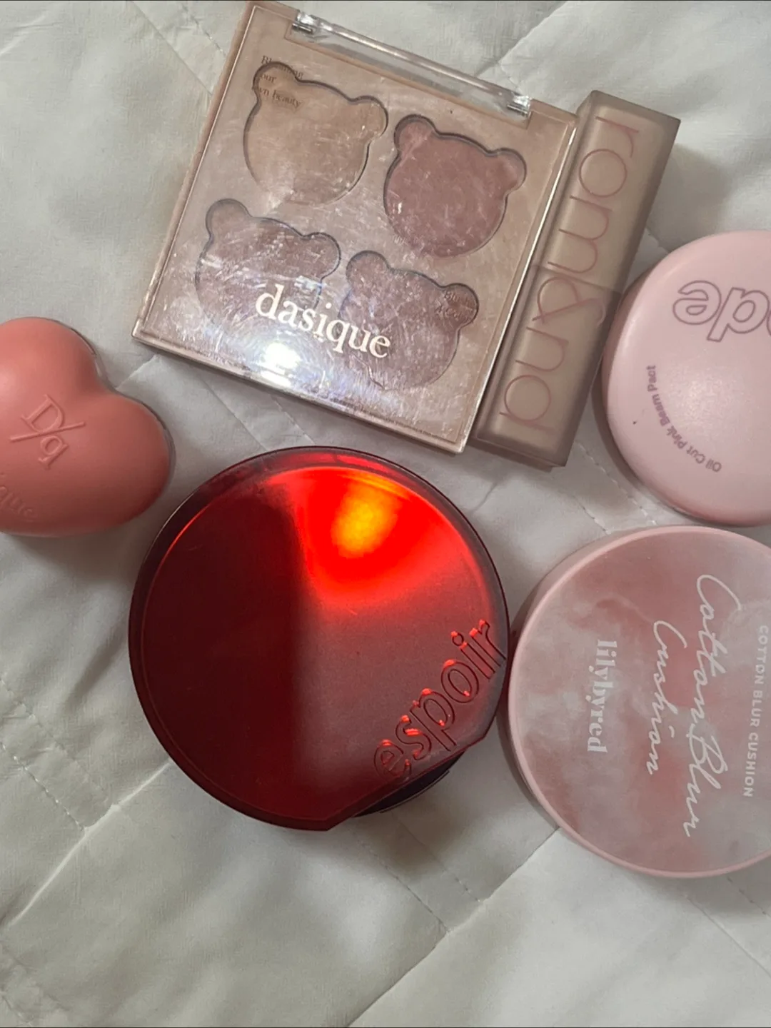 네고가능 일괄구매 250000원 화장품 에스쁘아 쿠션 릴리바이레드 쿠션 데이지크 치크,립 롬앤 립스틱