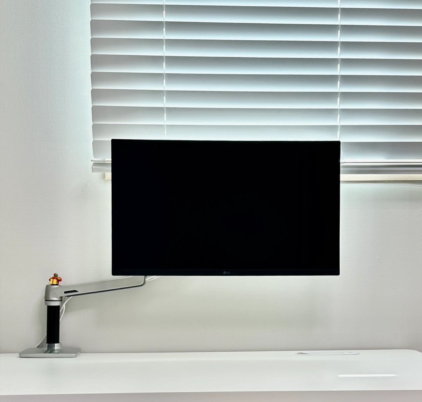 아마존 베이직 모니터암 (어고트론 OEM) 실버 | 디지털기기 | 당근 중고거래