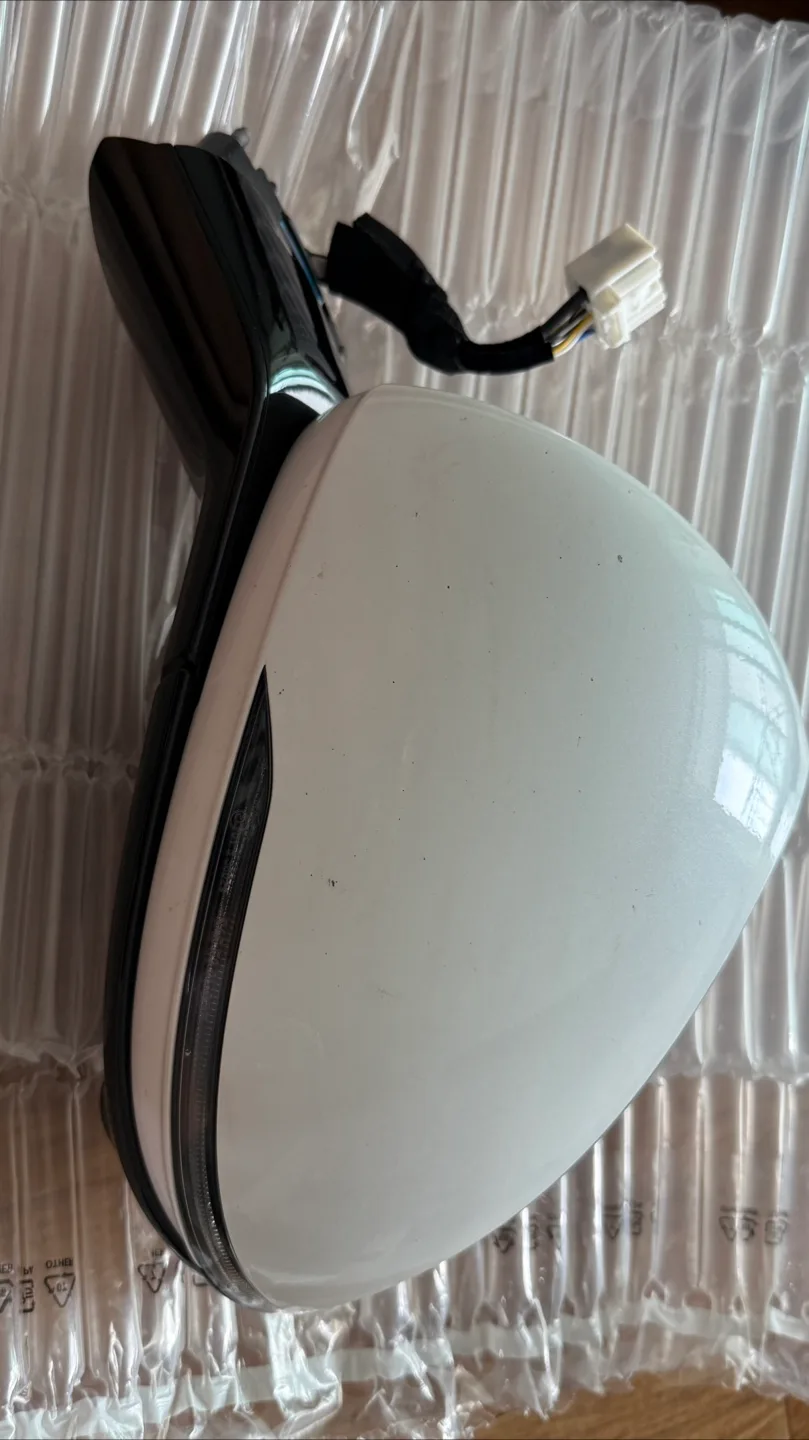 [제네시스 GV70] 사이드미러 중고판매 / 정품 / 카메라 포함