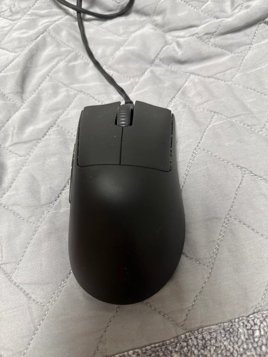 데스에더 V3 유선 마우스