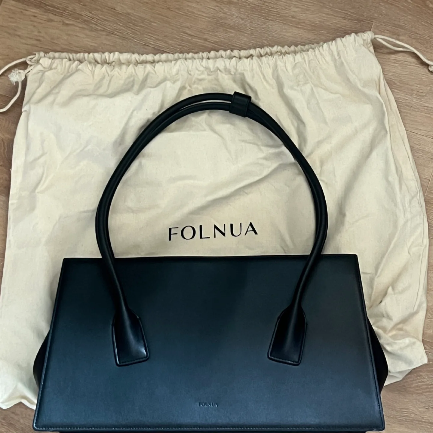 폴뉴아 보스턴백 블랙 (새상품)