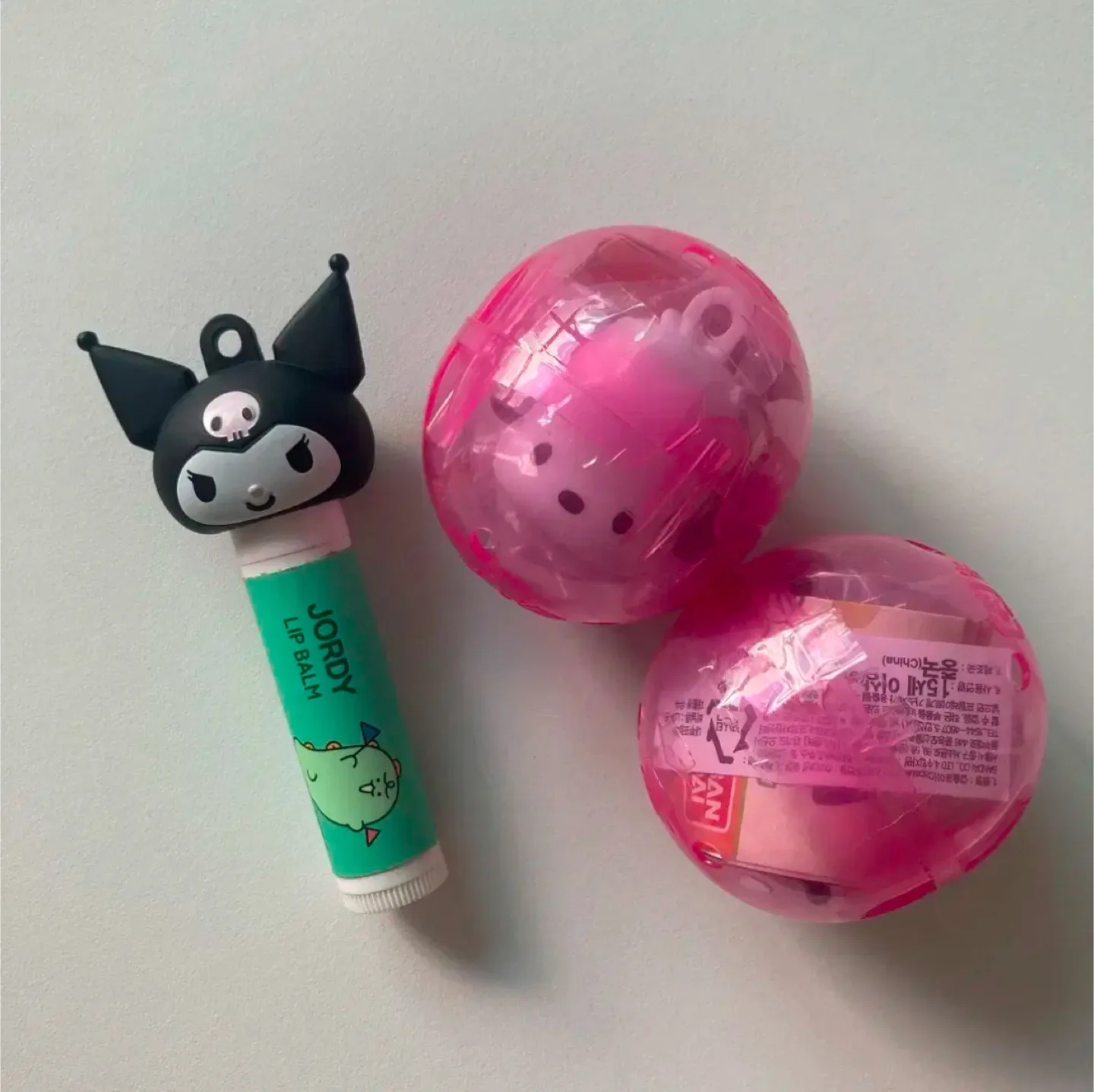 쿠로미 다이어리, 키링, 립밤 뚜껑 갸차 일괄