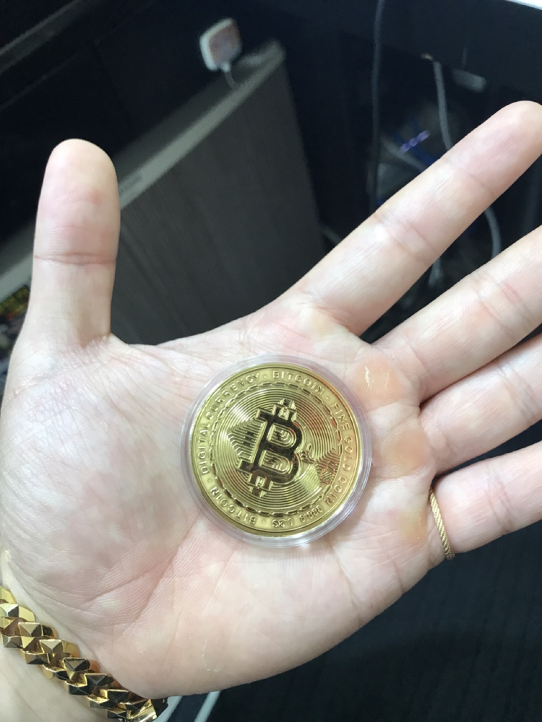 24k 순금 비트코인