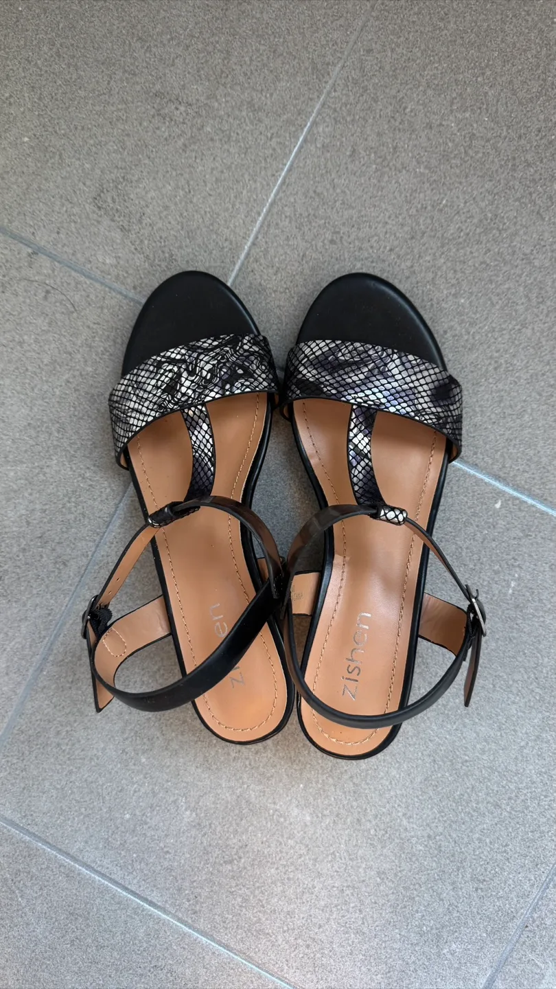 Zishen 여성 샌들 새상품