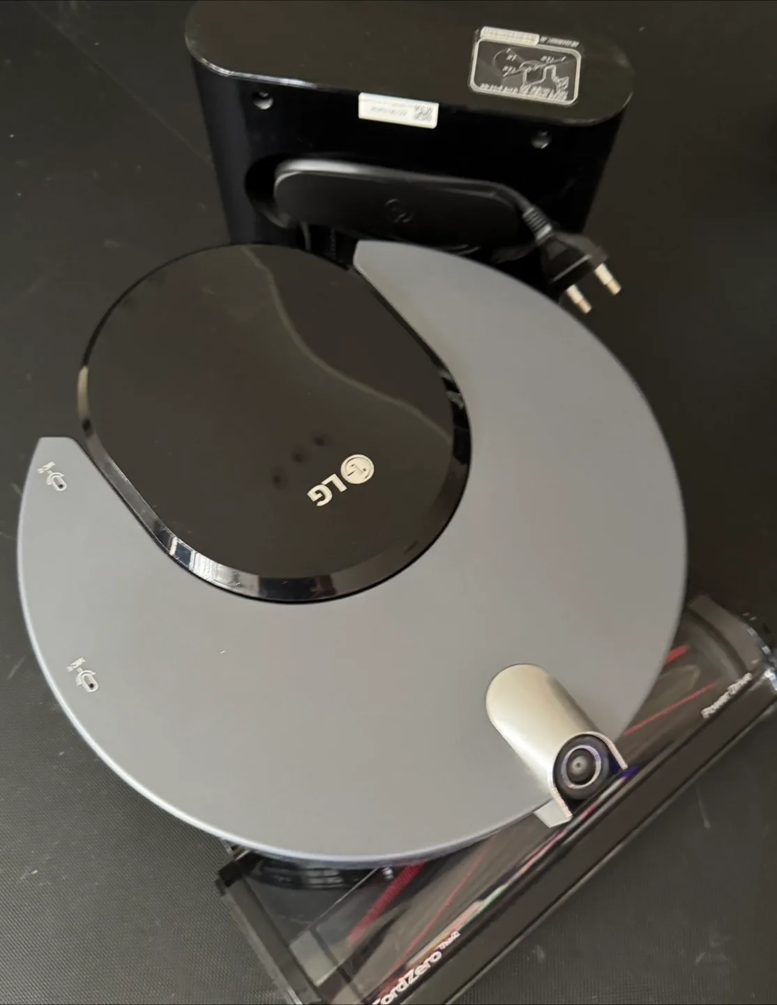 LG무선 청소기 TQ R969ia