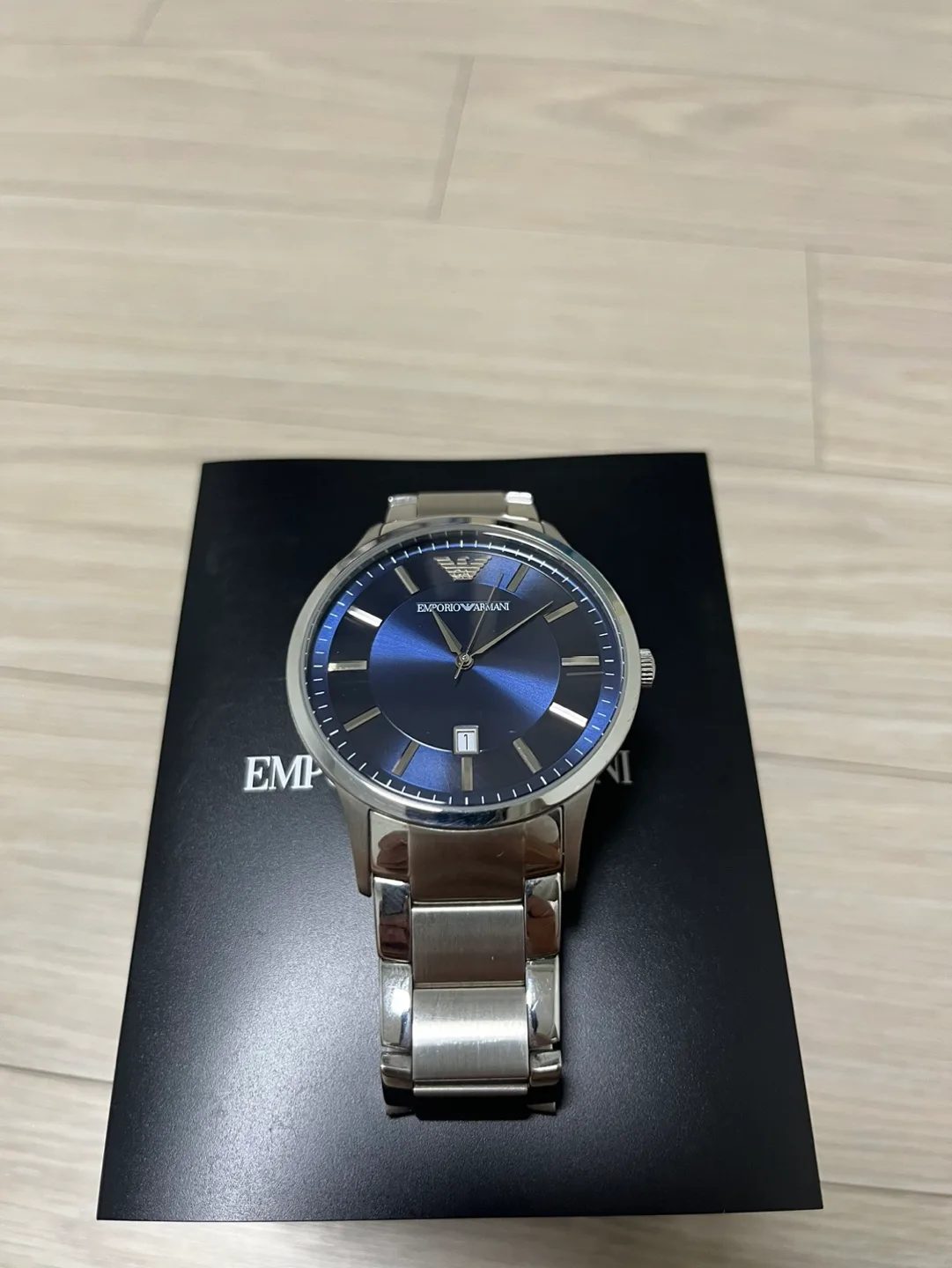 알마니시계 AR2477 팜니다.