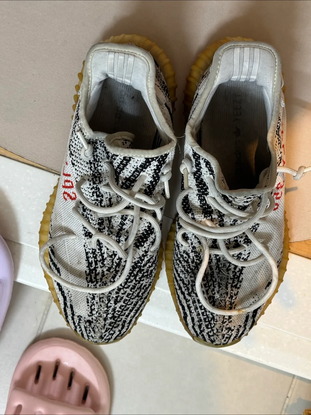아디다스 이지부스트 350 V2 260