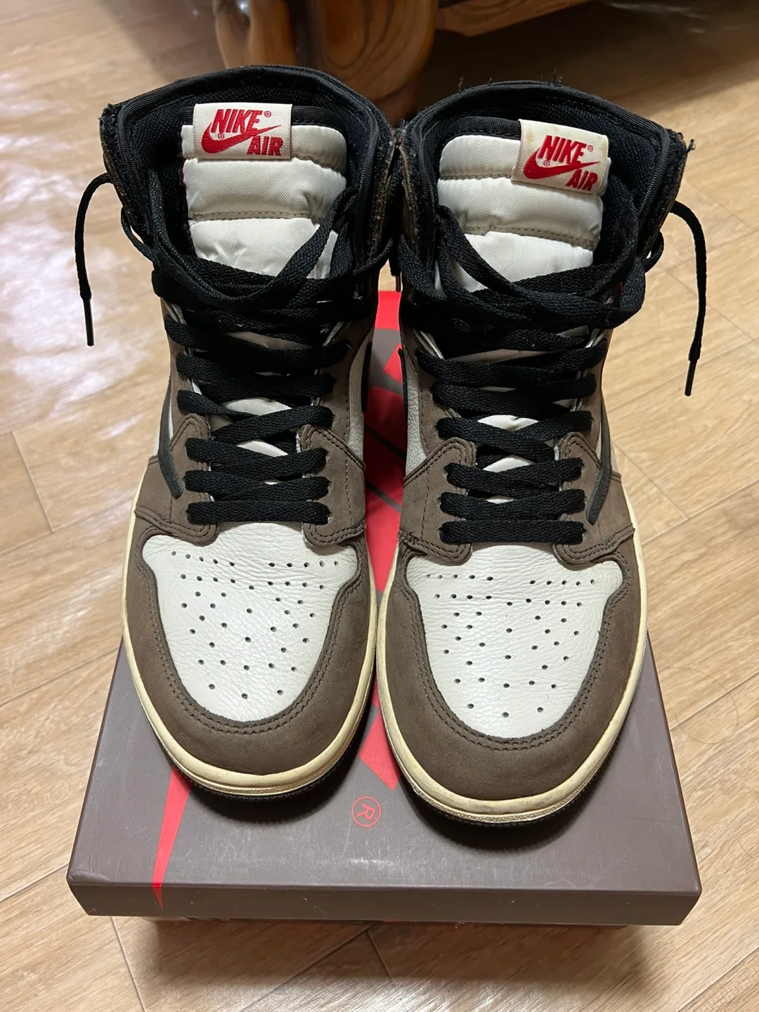 조던1 OG 트래비스 스캇 275 중고