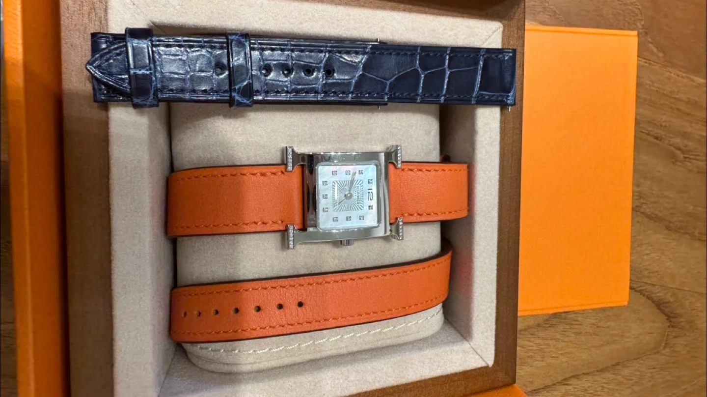 에르메스 H아워 오렌지 시계 새상품