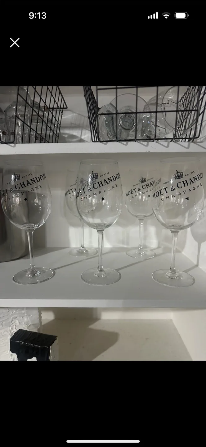 모엣 샹동 와인 샴페인 잔