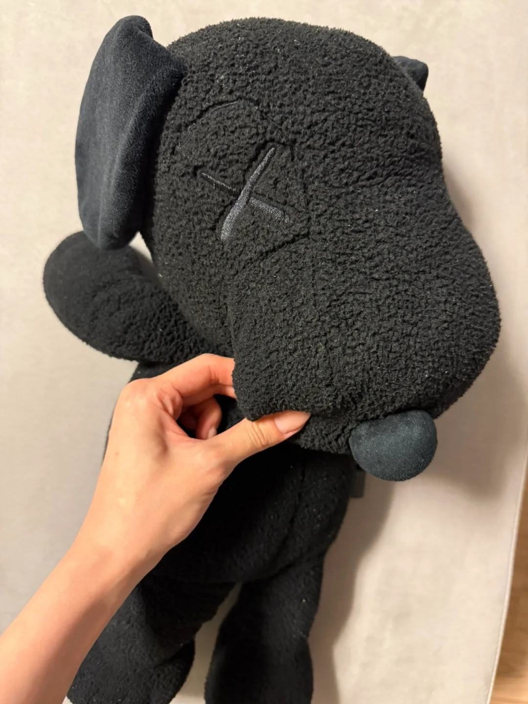 KAWS 스누피 봉제인형 블랙 M