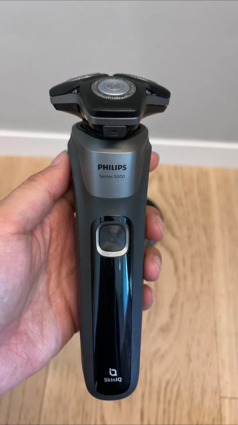 필립스 SkinIQ 5000 전기면도기