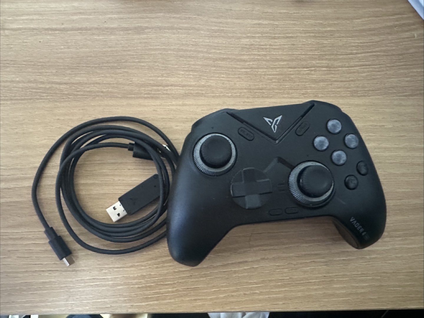 베이더 4 프로 피파 컨트롤러 게임패드