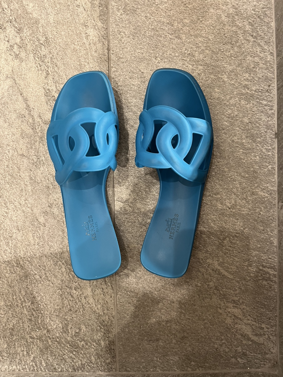 에르메스 알로하 젤리슈즈