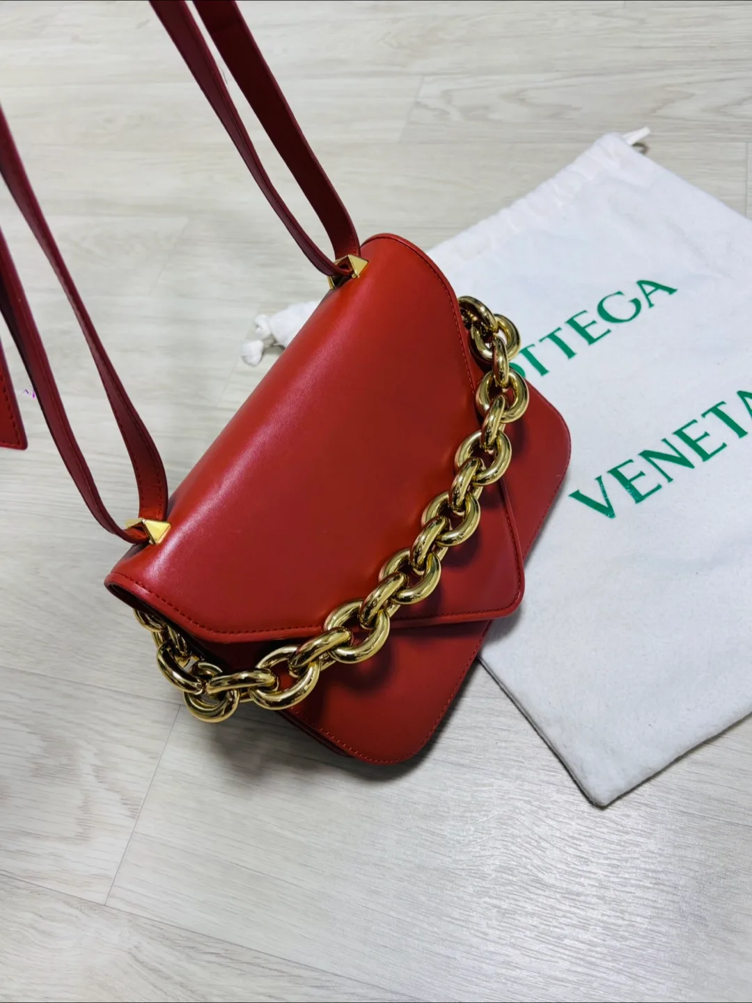 보테가 베네타 체인 숄더백