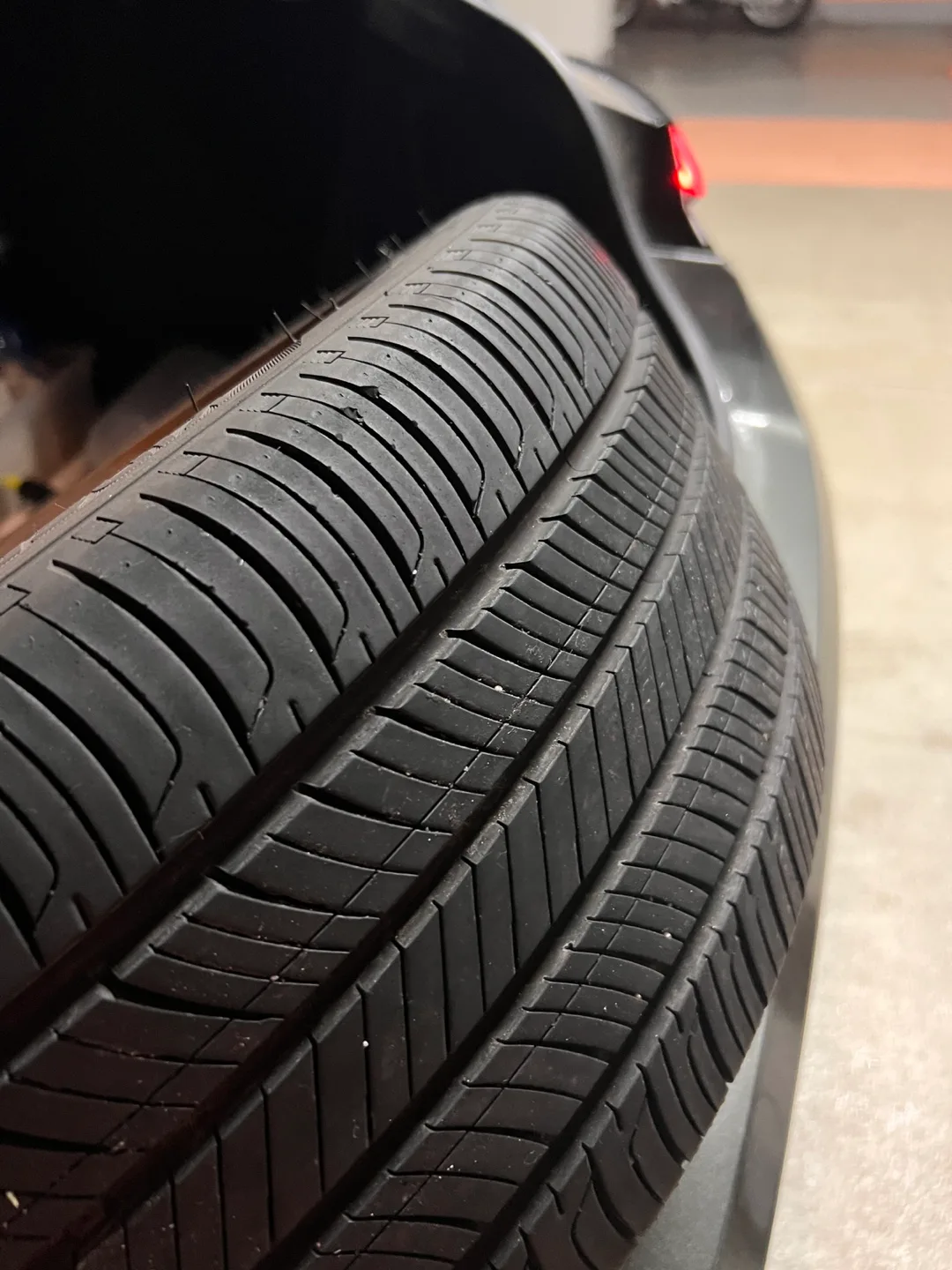 아반떼 cn7 225 45R 17 중고 타이어 삽니다