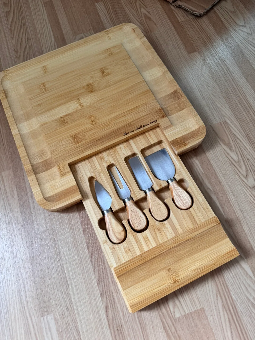 나무 치즈 보드 세트 새상품 (치즈 플레이팅 도마)