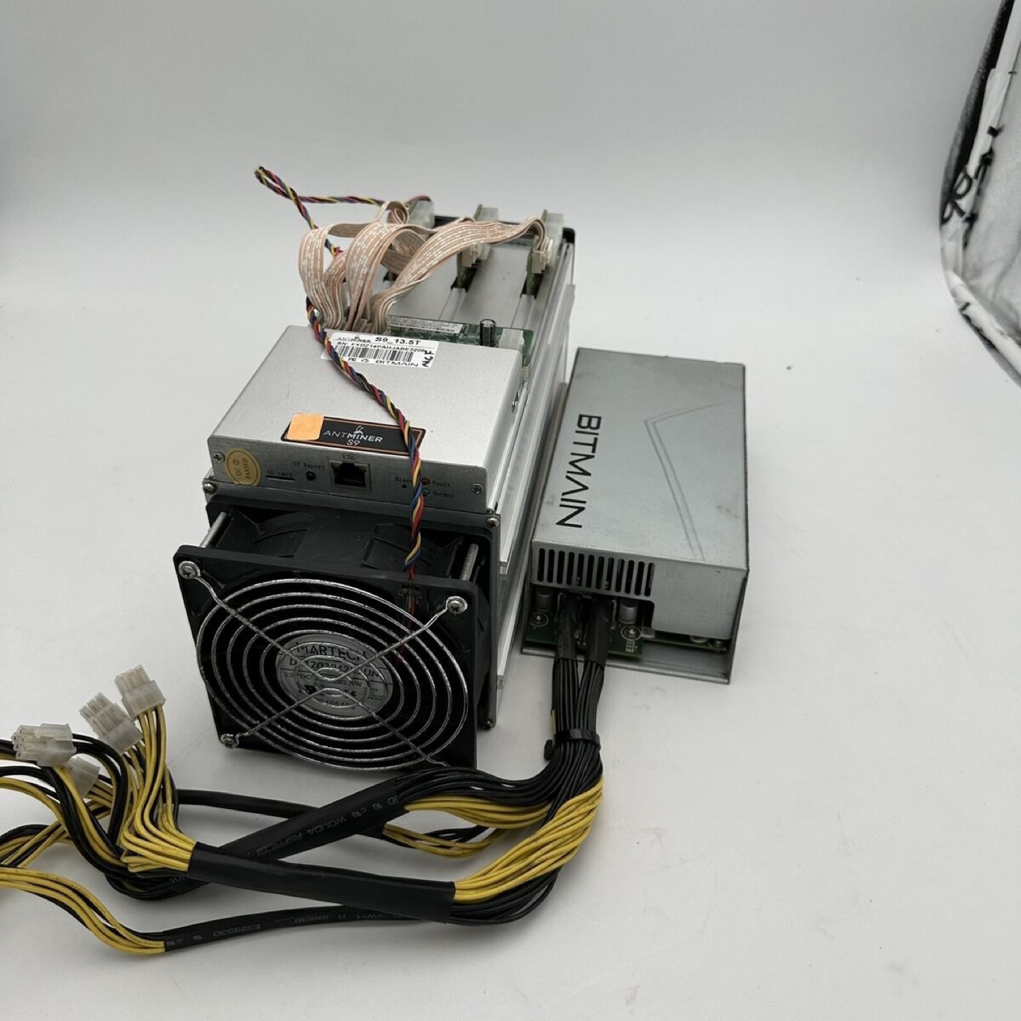비트메인 앤트마이너 S9i 비트코인 채굴기(중고)_파워포함