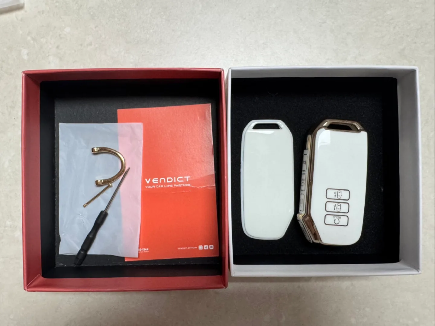 벤딕트 기아 차키 케이스 아이보리 1+1 중고/새것 선물가능