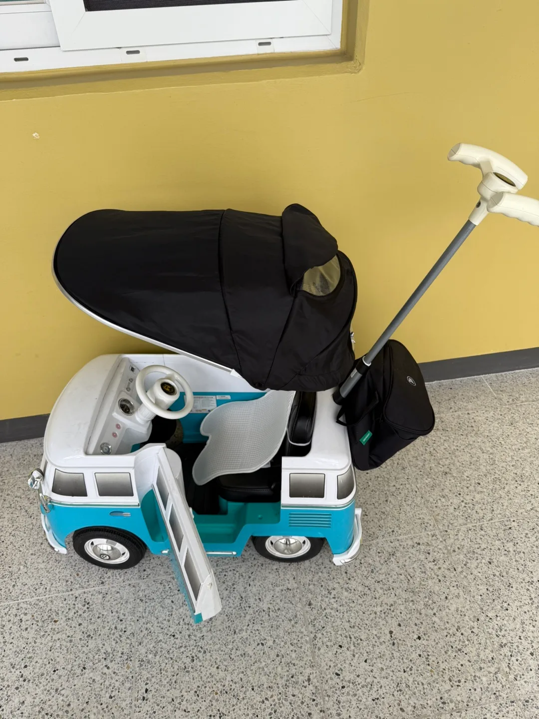 폭스바겐 유아 자동차