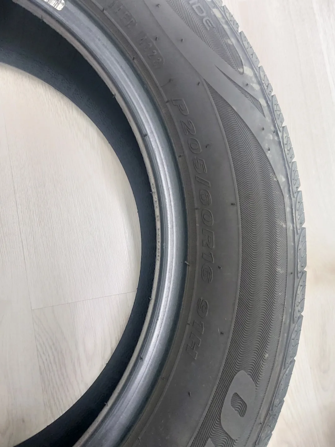 넥센 오페라 205/60R16 중고 타이어