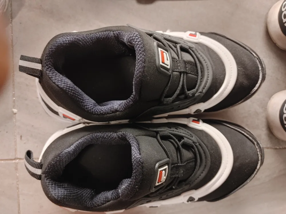 휠라운동화 200,220사이즈 중고