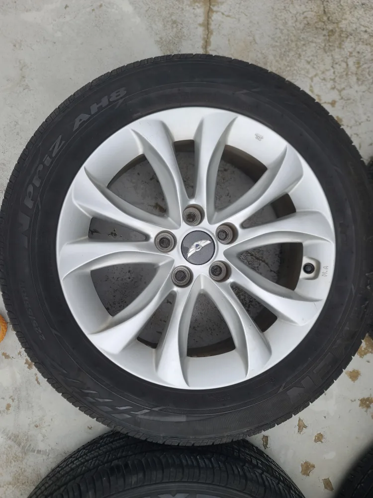 제네시스 BH 17인치 휠&타이어