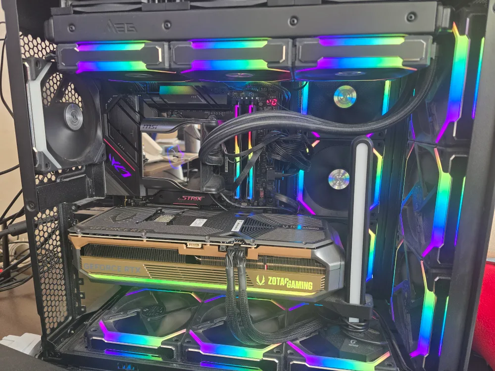 RTX 5070 TI + 7800X3D 완본체(게이밍 컴퓨터)