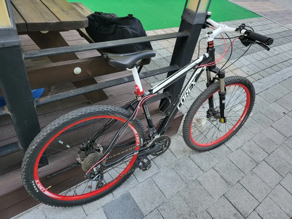 알톤 코렉스 쿼츠30 데오레30단 MTB 자전거