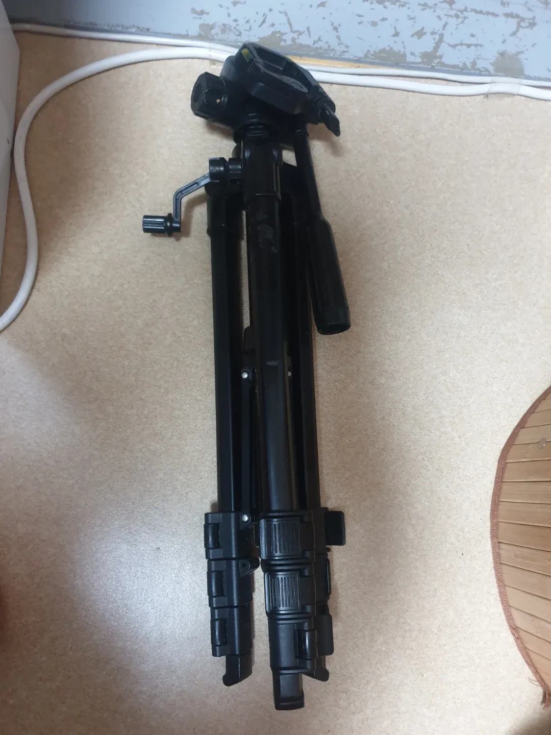 카메라 삼각대 판매 합니다