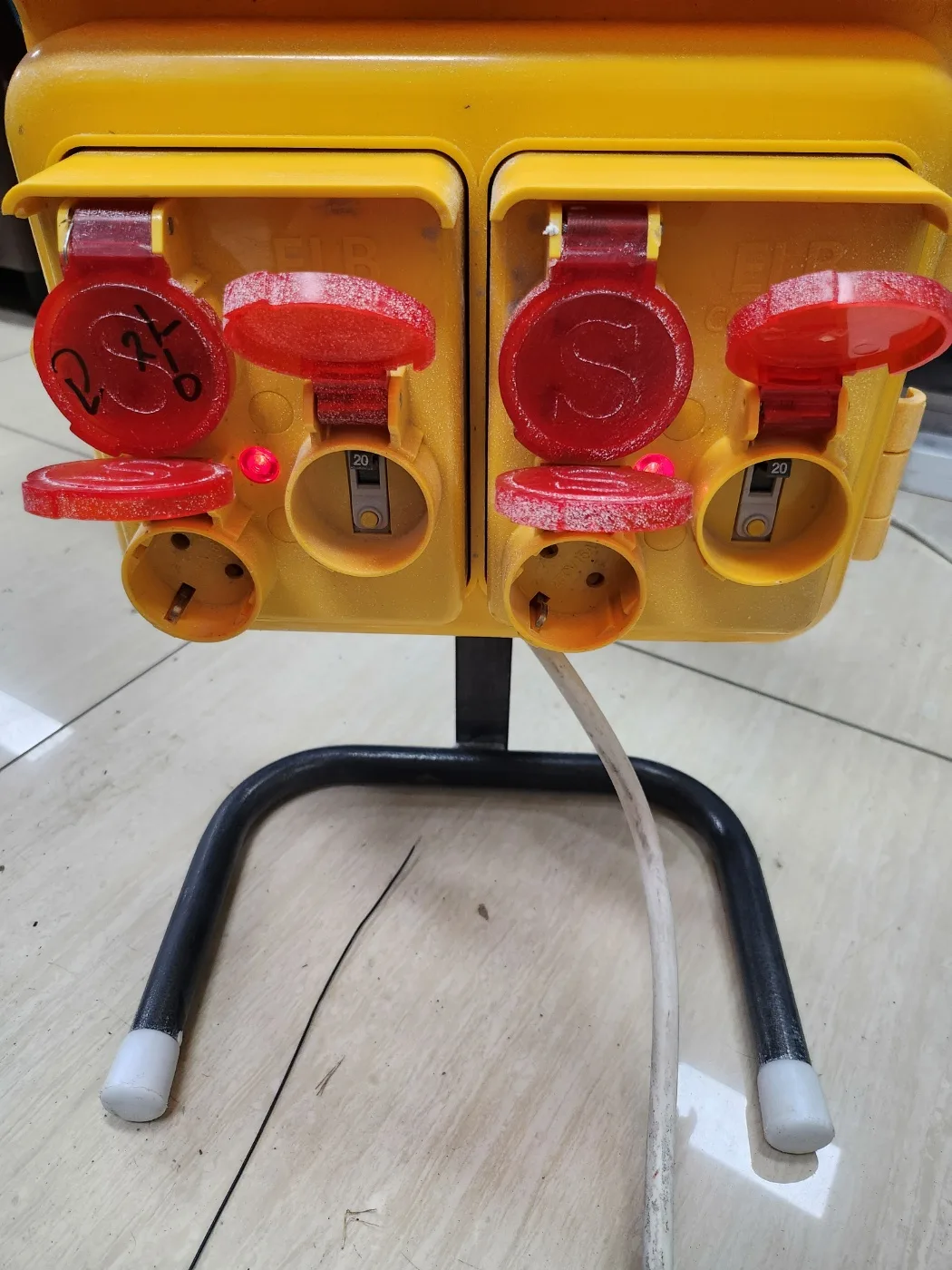 미니 임시 분전함 가설 배전함 상태좋음 중고입니다