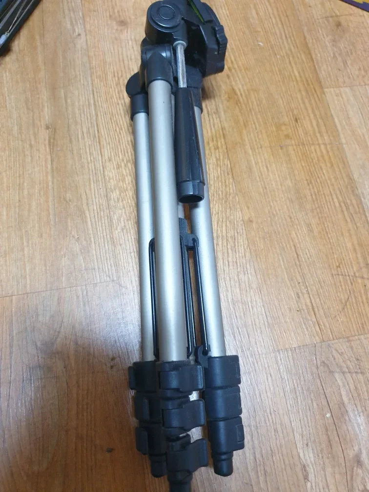 카메라 삼각대 중고