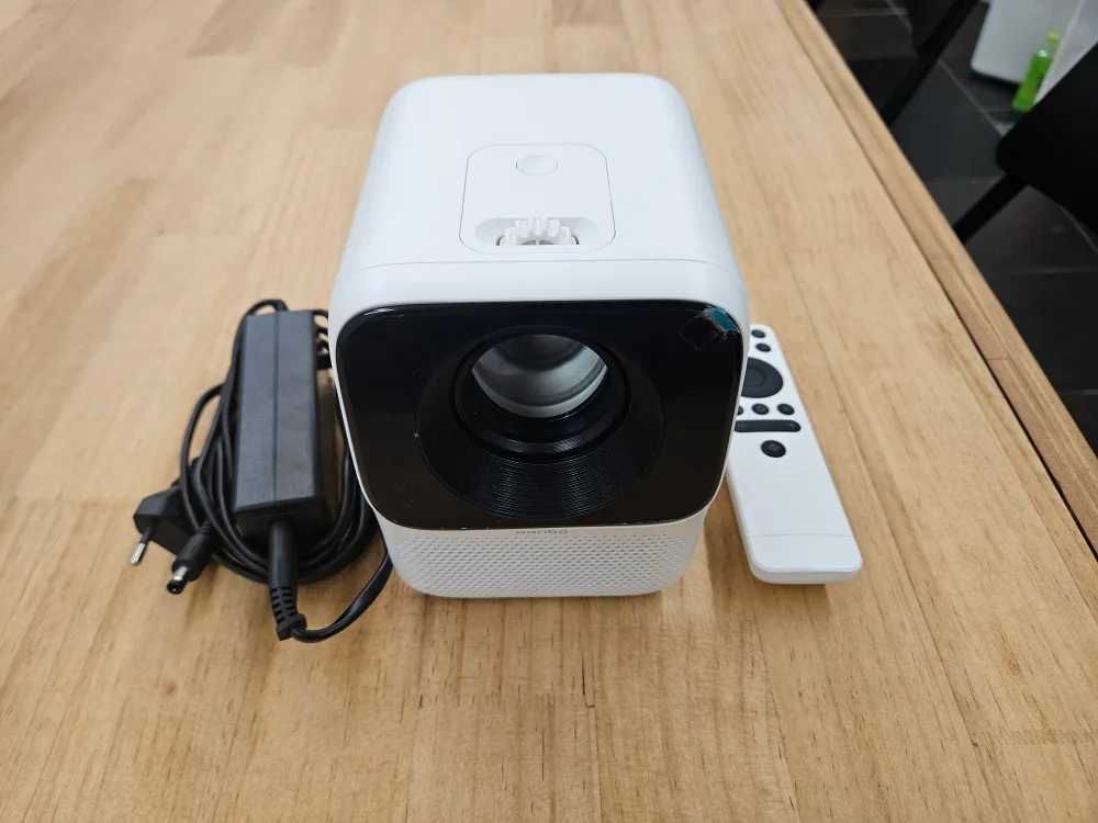 Wanbo T2 Max 빔프로젝터+삼각대