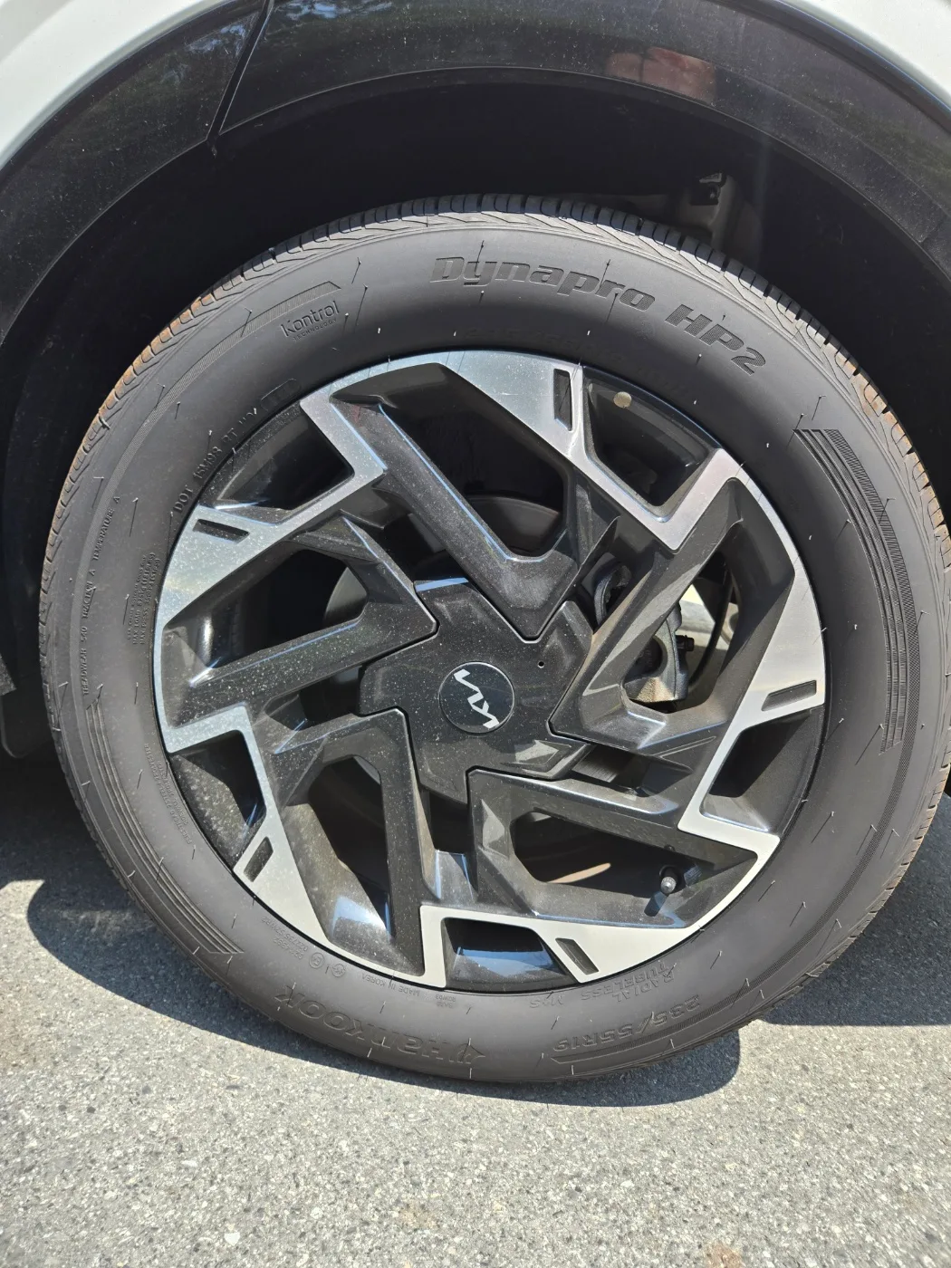 다이나프로 HP2 235/55R19 타이어